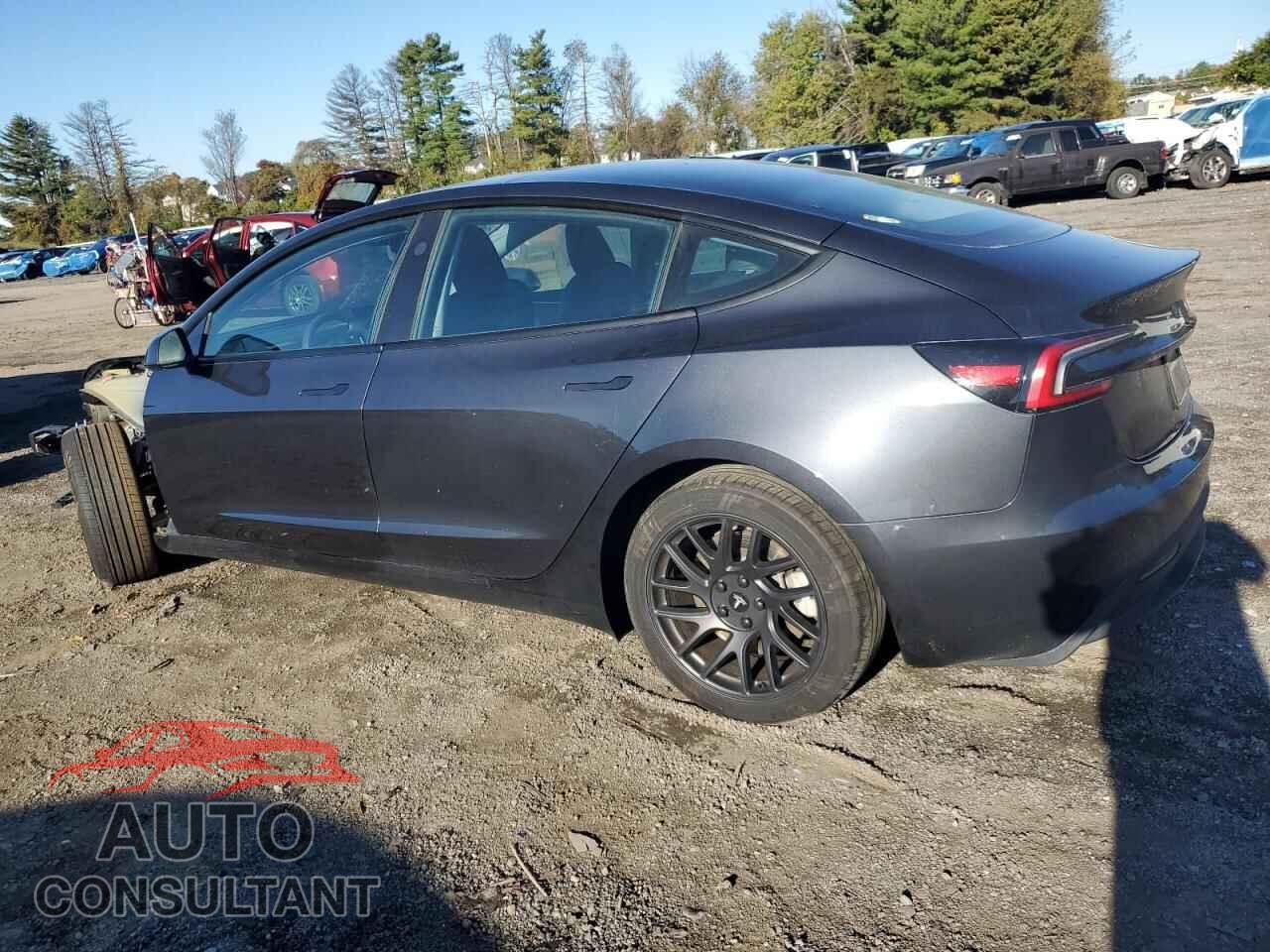 TESLA MODEL 3 2024 - 5YJ3E1EA2RF748687