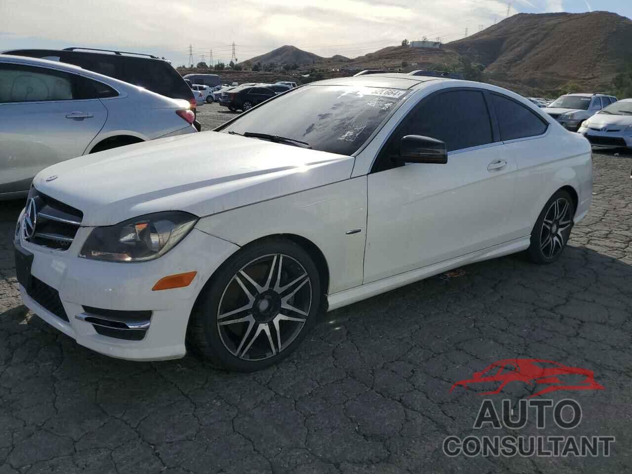 MERCEDES-BENZ C-CLASS 2014 - WDDGJ4HBXEG297100