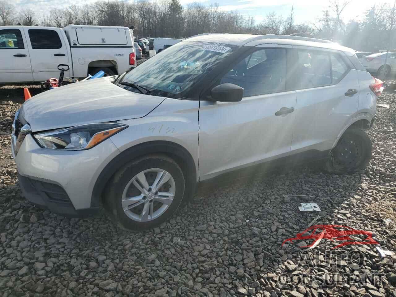 NISSAN KICKS 2018 - 3N1CP5CU2JL540767