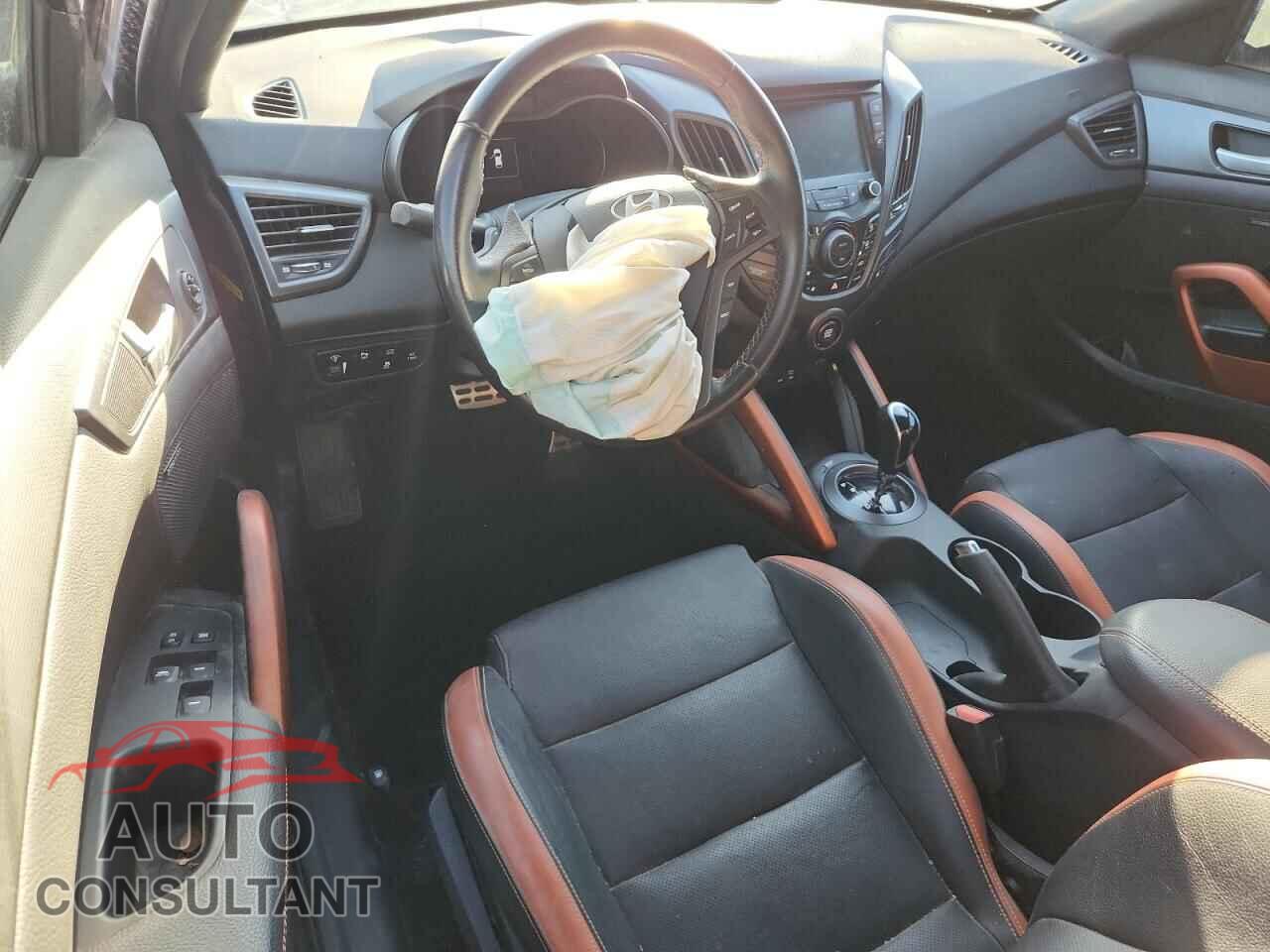 HYUNDAI VELOSTER 2016 - KMHTC6AE6GU299560
