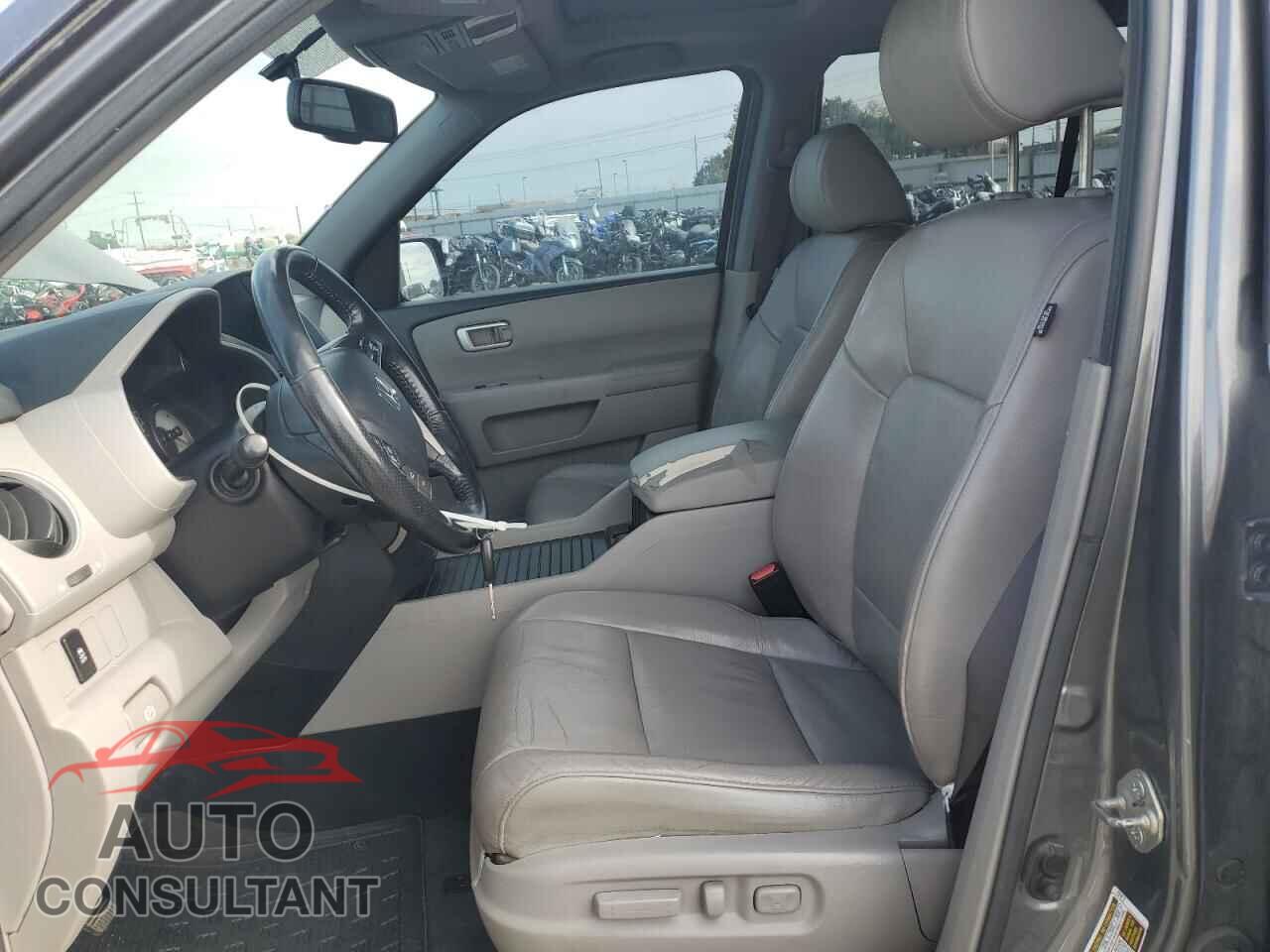 HONDA PILOT 2013 - 5FNYF4H52DB073905