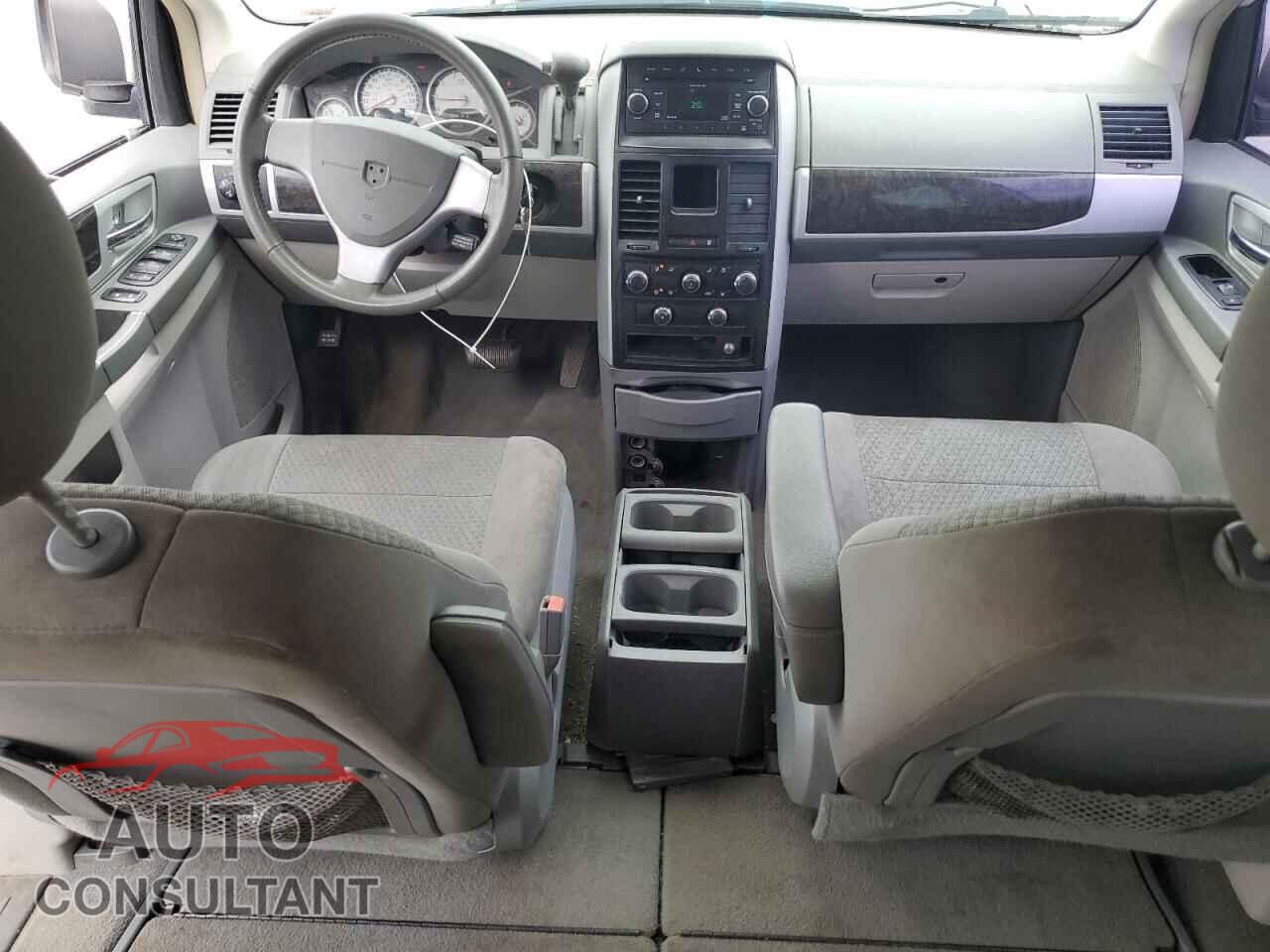 DODGE CARAVAN 2010 - 2D4RN5D17AR211697