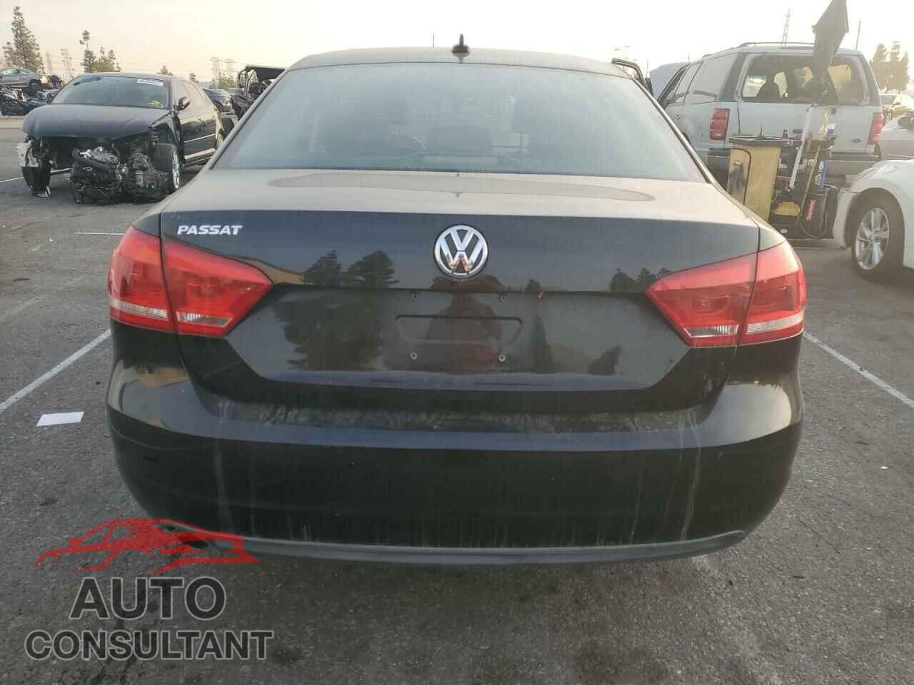 VOLKSWAGEN PASSAT 2014 - 1VWAP7A34EC006632