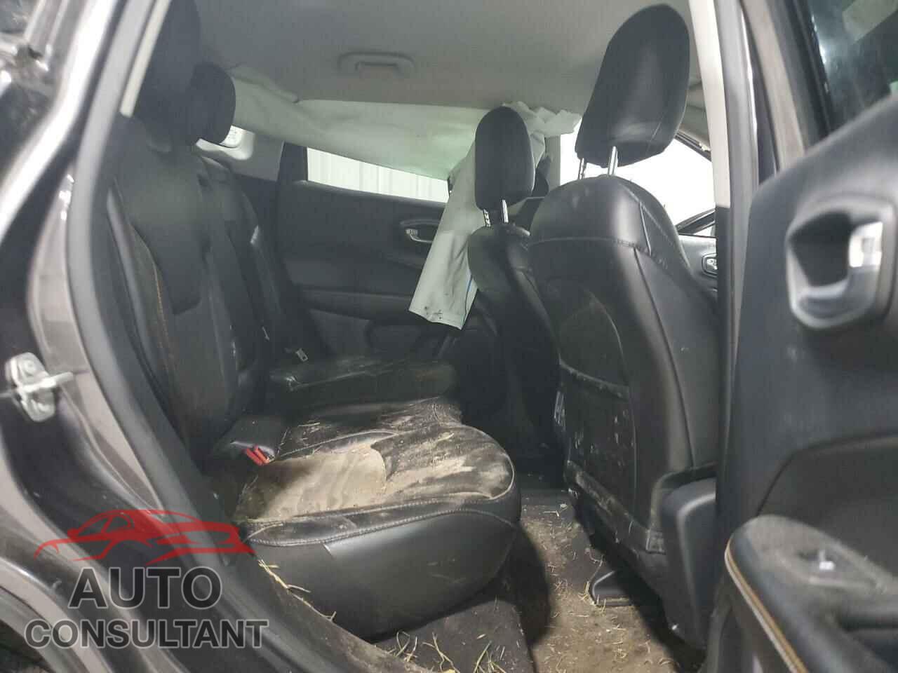 JEEP COMPASS 2020 - 3C4NJDBB9LT228921