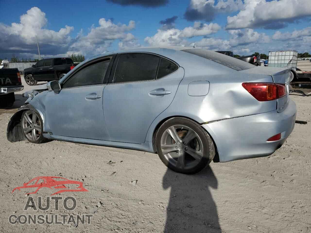 LEXUS IS 2011 - JTHBF5C21B5139138