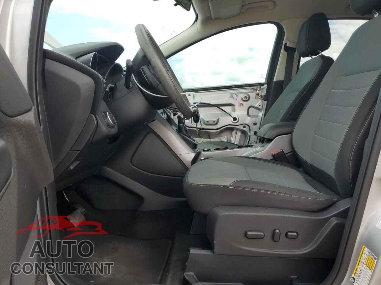 FORD ESCAPE 2016 - 1FMCU0G79GUA78182
