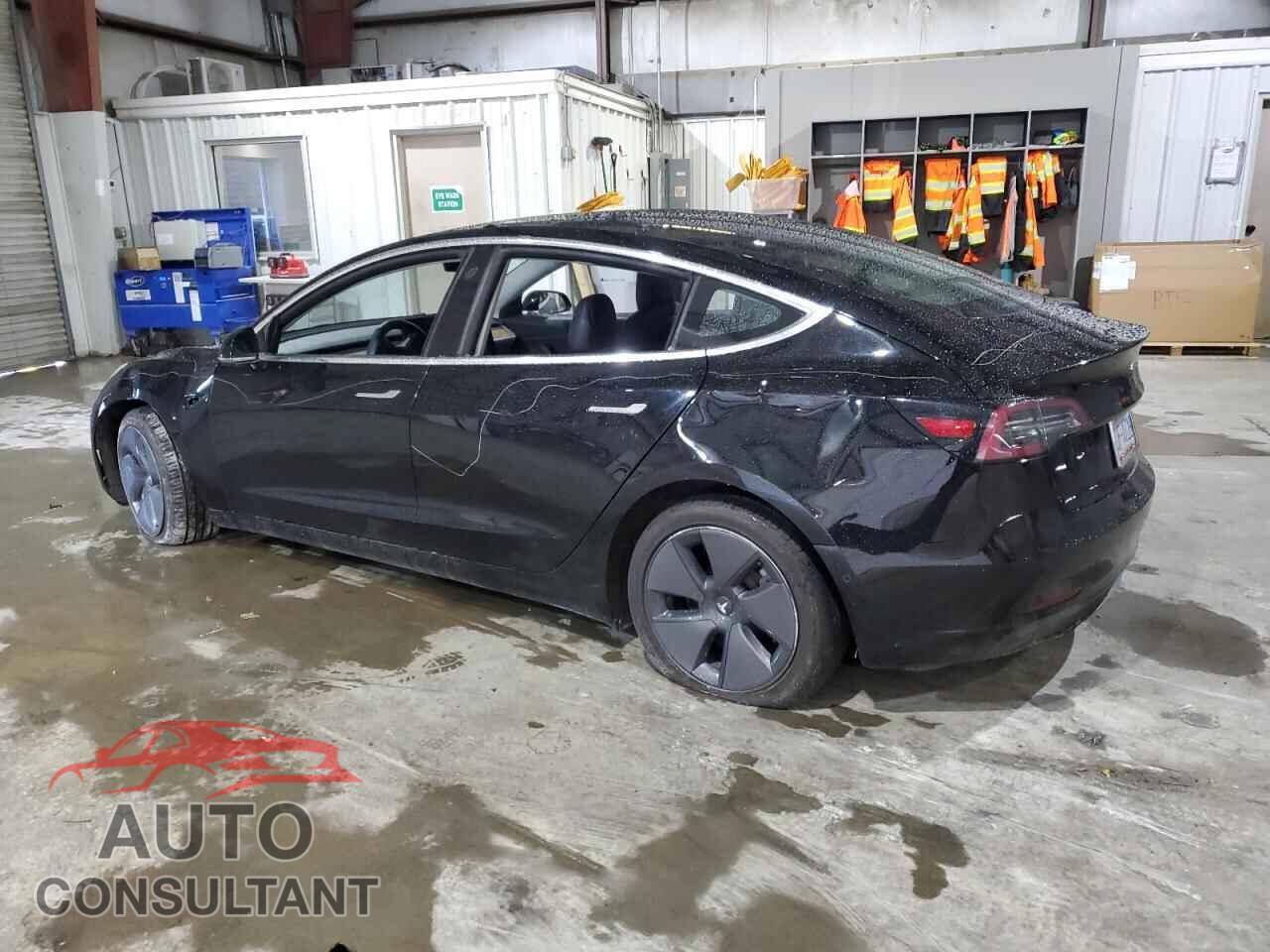 TESLA MODEL 3 2018 - 5YJ3E1EB0JF093992
