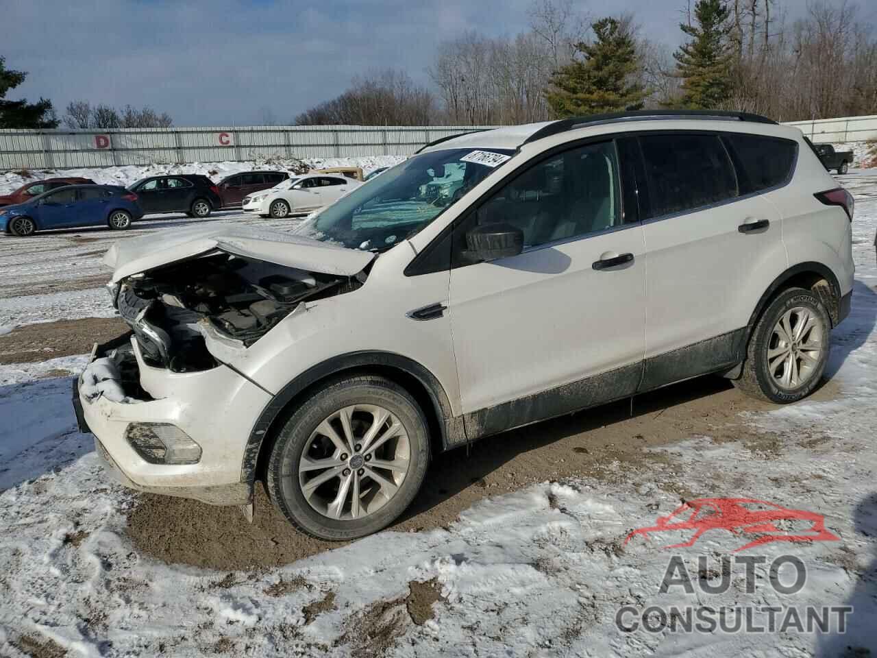 FORD ESCAPE 2017 - 1FMCU0GD4HUC56801