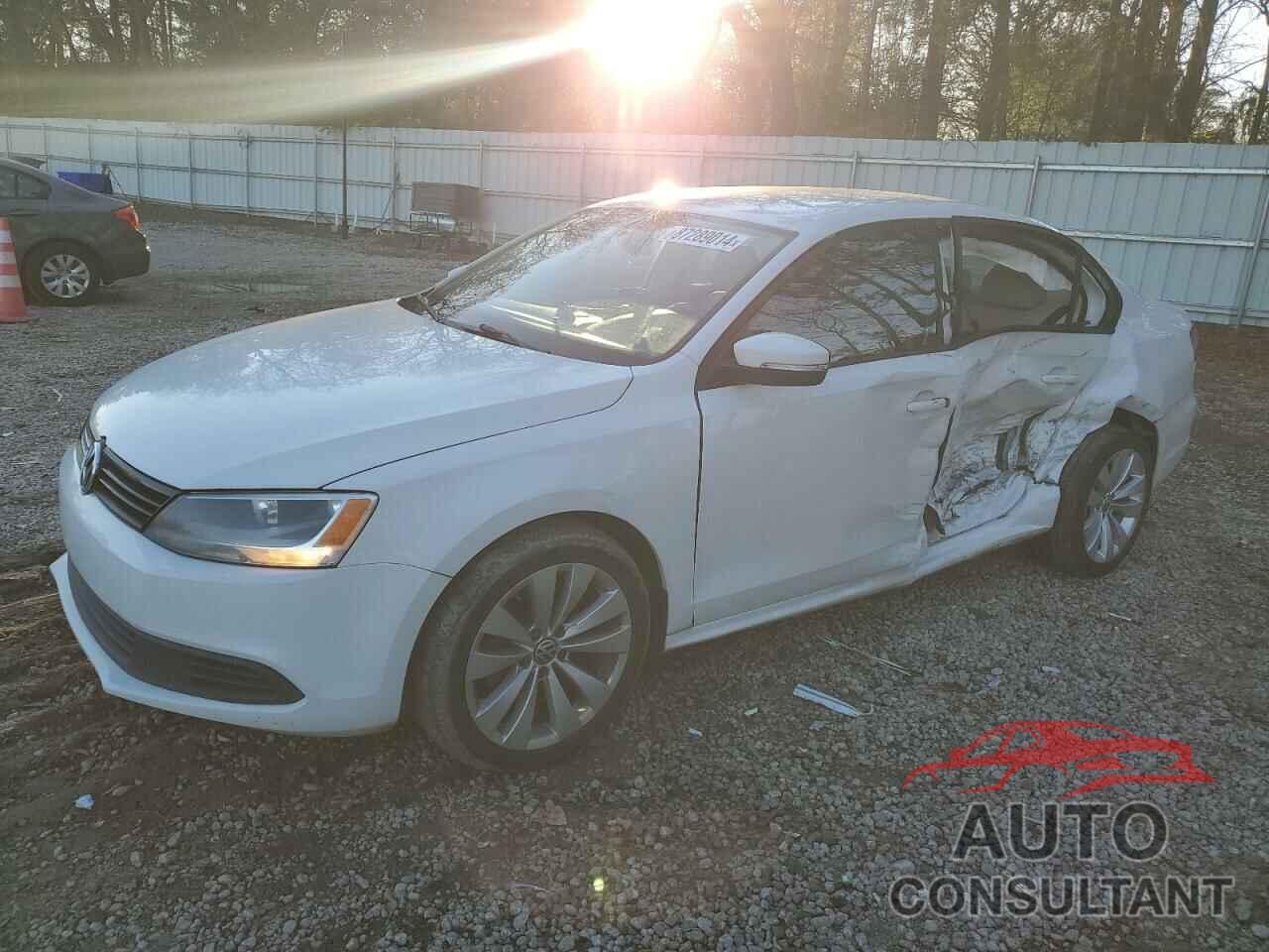 VOLKSWAGEN JETTA 2012 - 3VWDX7AJ1CM312517