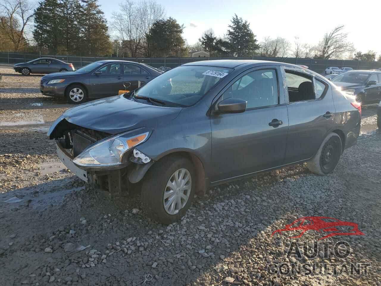 NISSAN VERSA 2018 - 3N1CN7AP5JL881045