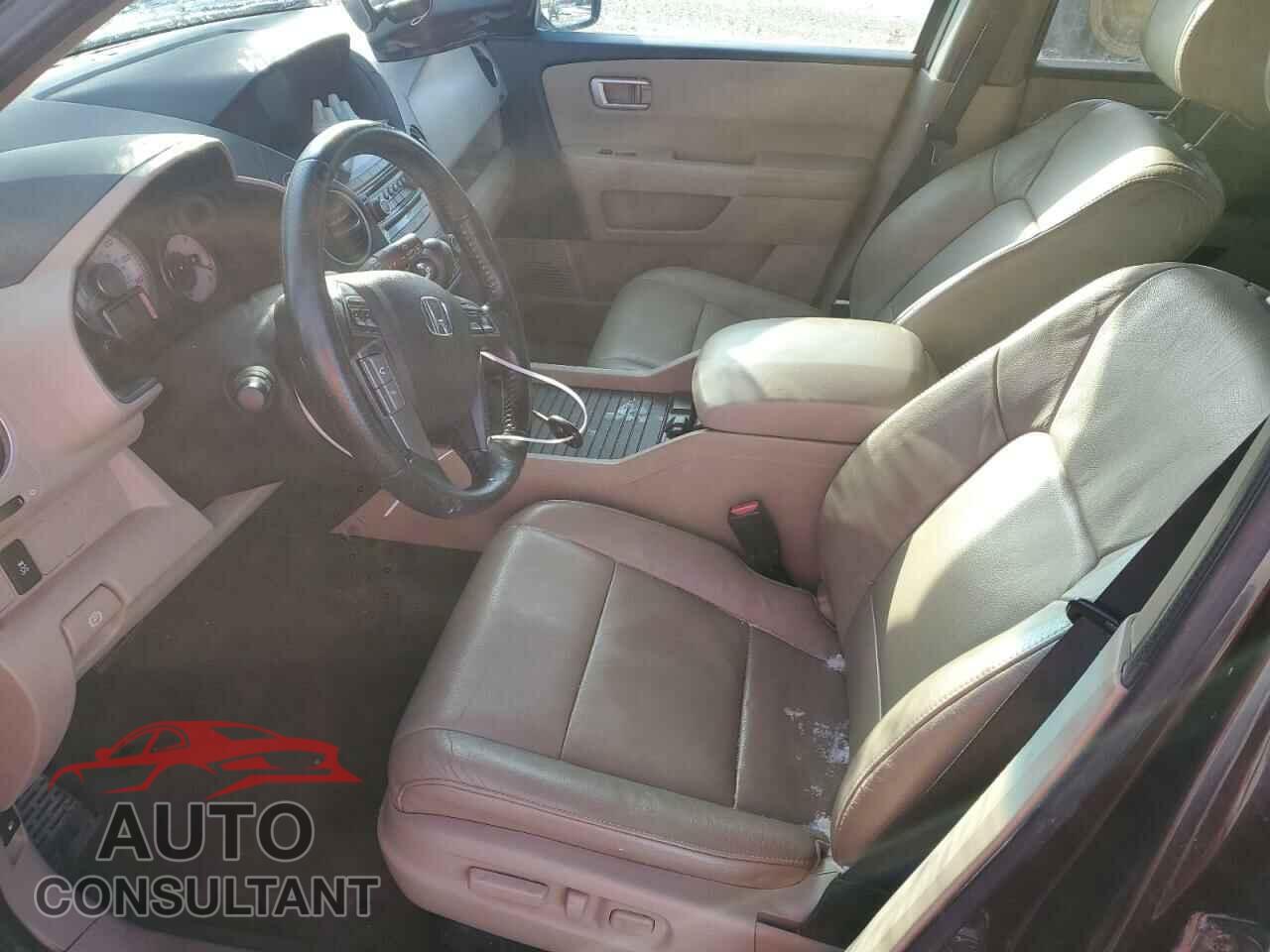 HONDA PILOT 2015 - 5FNYF4H61FB068156
