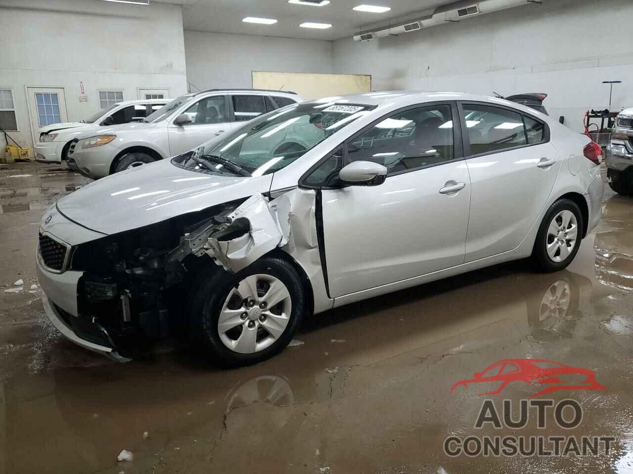 KIA FORTE 2018 - 3KPFK4A77JE227332