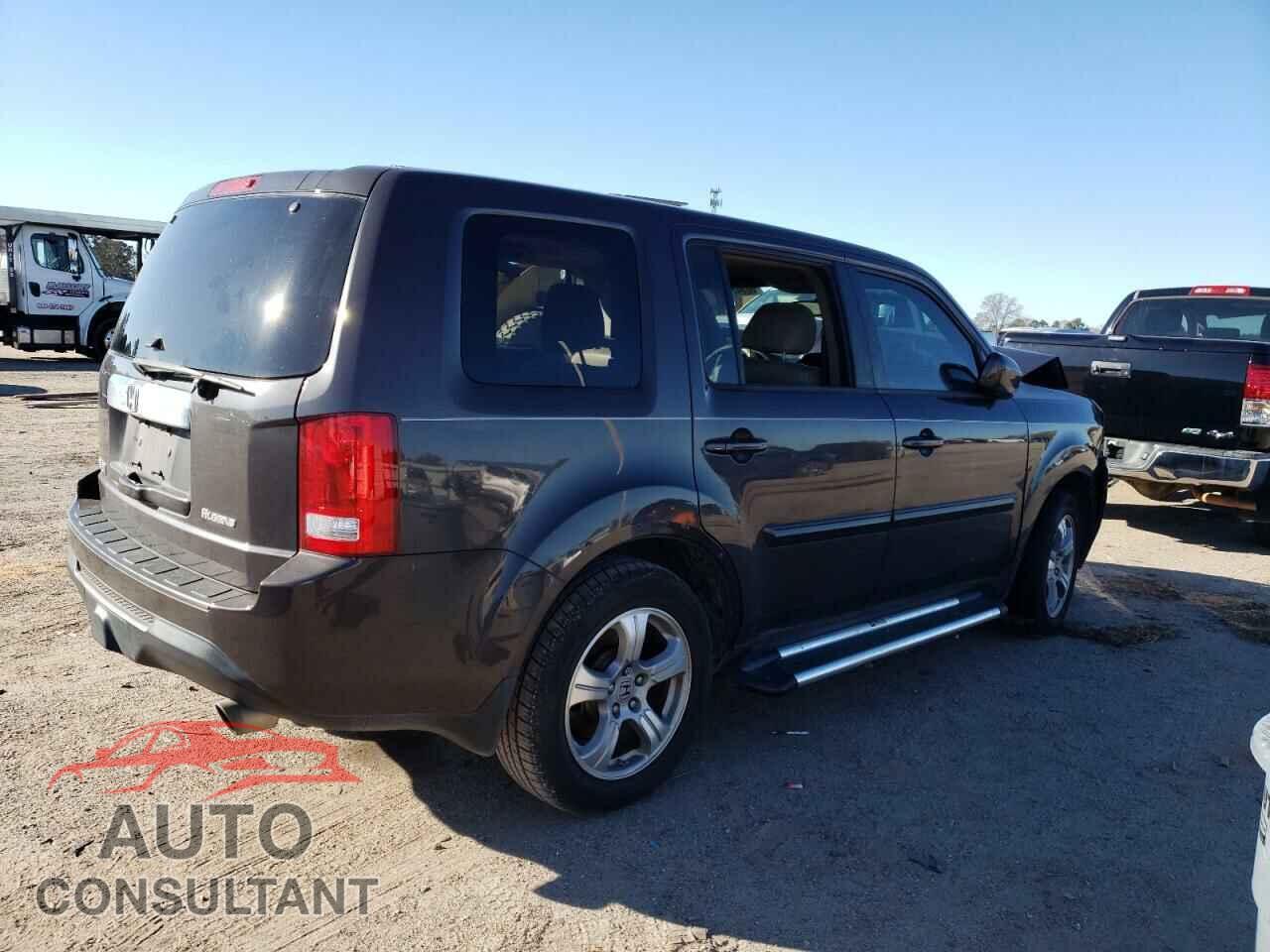 HONDA PILOT 2015 - 5FNYF3H72FB005487