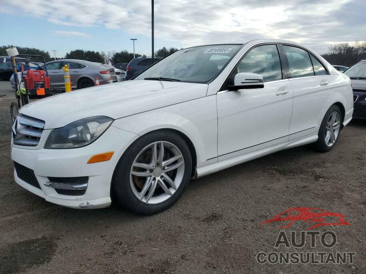 MERCEDES-BENZ C-CLASS 2013 - WDDGF8ABXDA783636