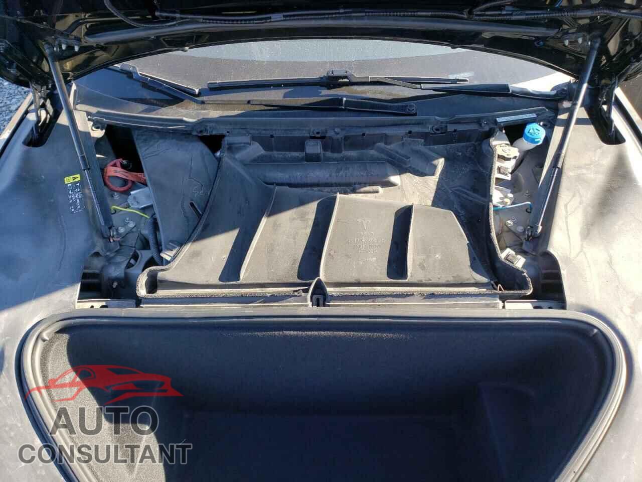 TESLA MODEL S 2017 - 5YJSA1E2XHF204713
