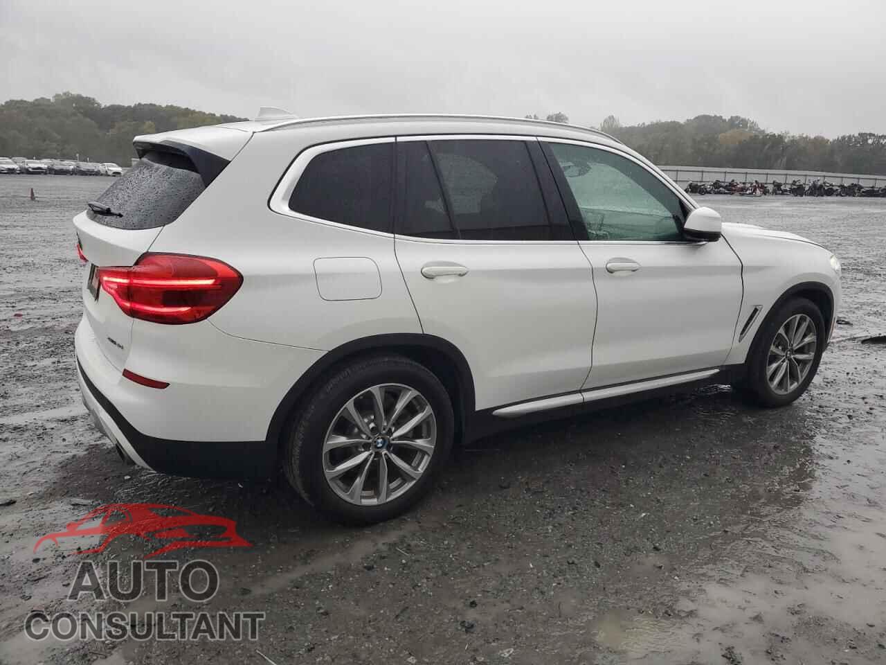 BMW X3 2018 - 5UXTR9C53JLD68768