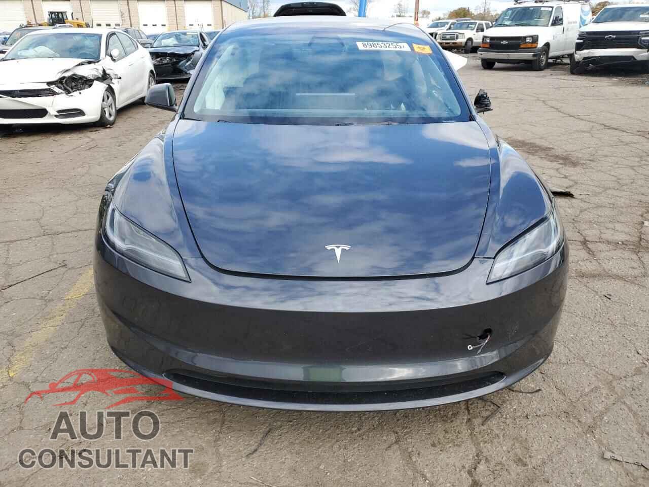 TESLA MODEL 3 2024 - 5YJ3E1EB2RF798417