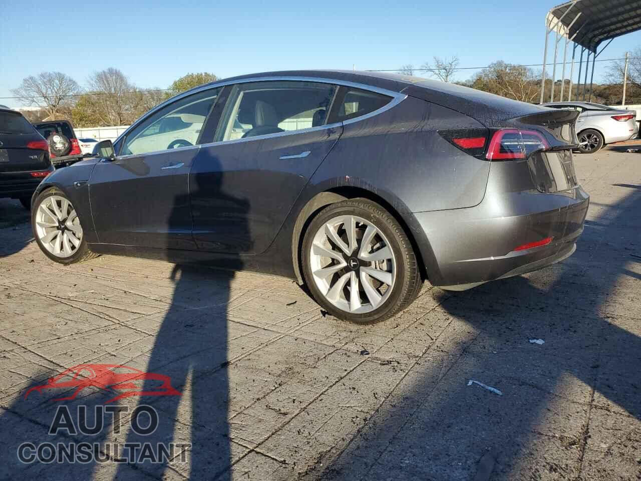 TESLA MODEL 3 2018 - 5YJ3E1EA5JF028188