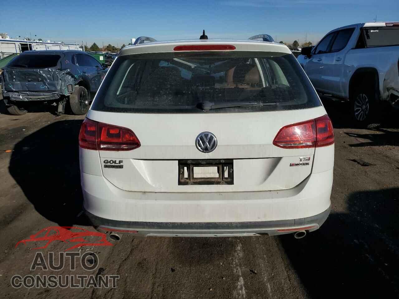 VOLKSWAGEN GOLF 2017 - 3VWH17AU9HM536445