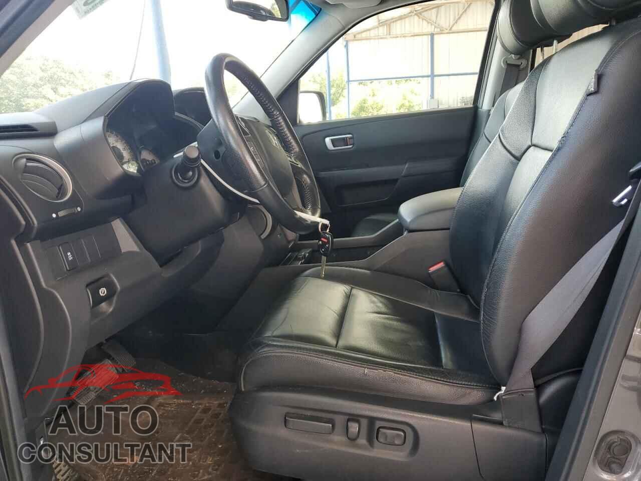 HONDA PILOT 2013 - 5FNYF4H51DB008317