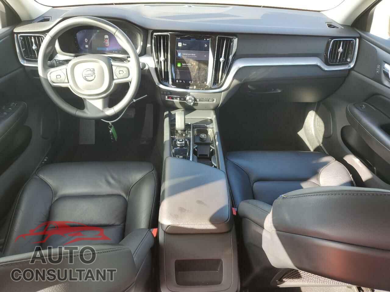 VOLVO S60 CORE 2023 - 7JRL12TK2PG239426