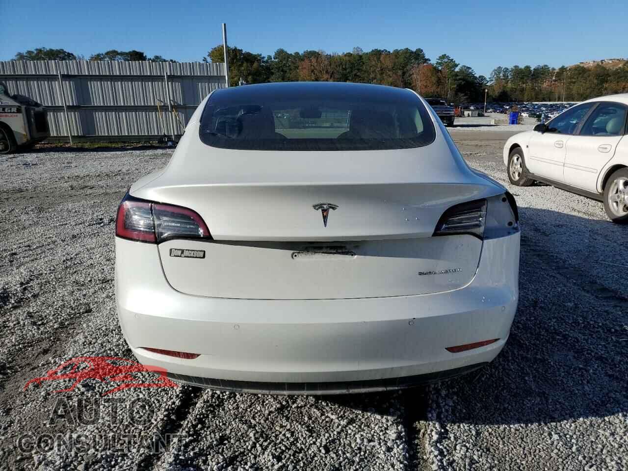 TESLA MODEL 3 2022 - 5YJ3E1EB0NF192527