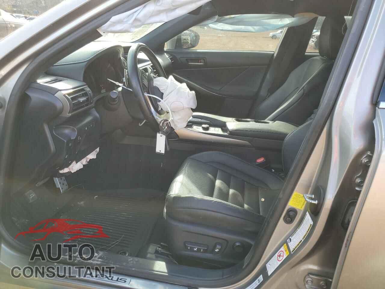 LEXUS IS 2017 - JTHBA1D27H5055372