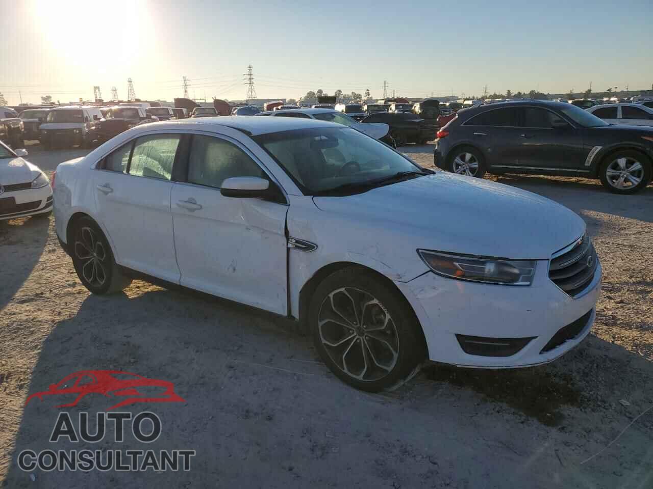 FORD TAURUS 2015 - 1FAHP2E81FG208452