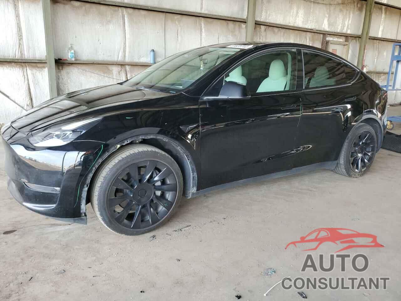 TESLA MODEL Y 2023 - 7SAYGAEE8PF644661