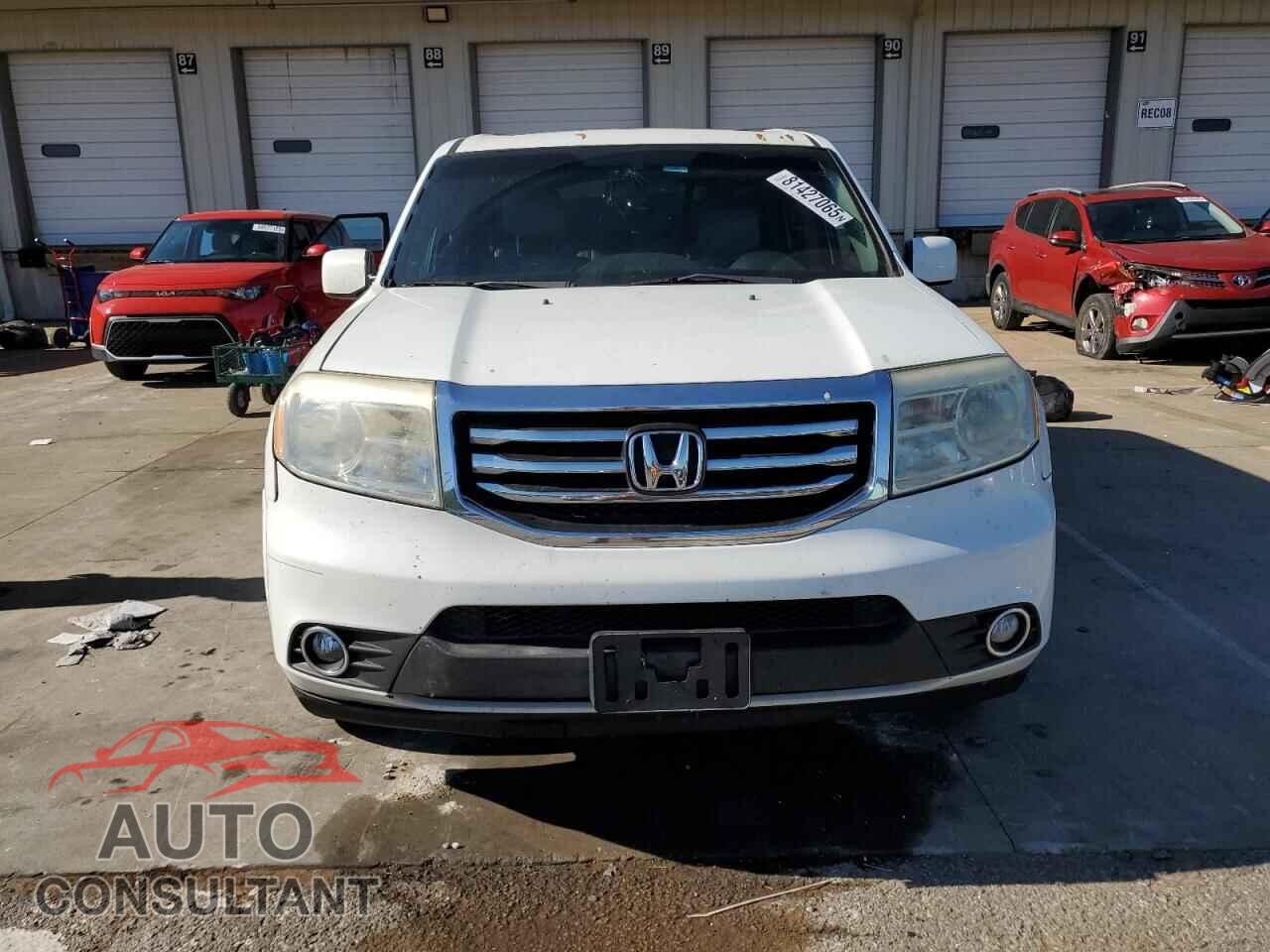 HONDA PILOT 2013 - 5FNYF4H52DB044047