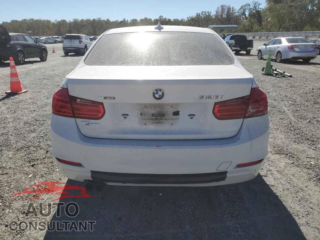 BMW 3 SERIES 2013 - WBA3B5C5XDF138916