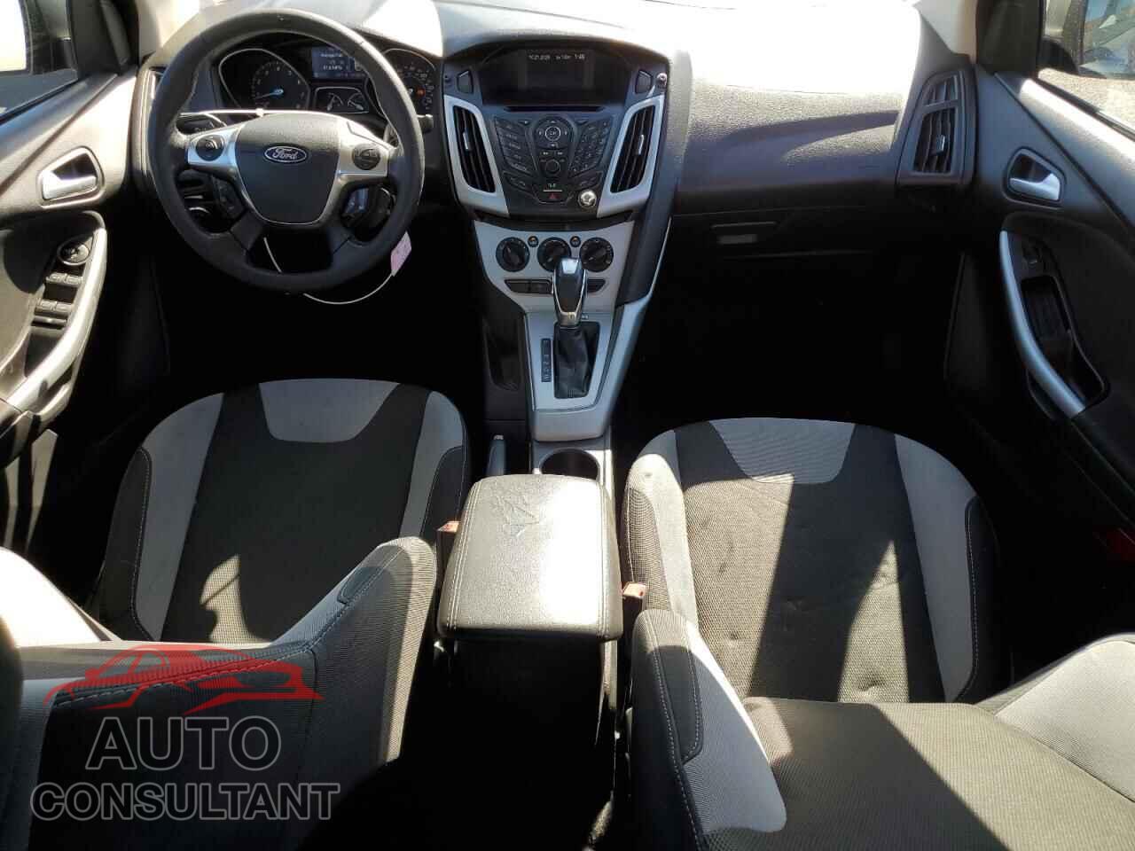 FORD FOCUS 2012 - 1FAHP3F22CL400577