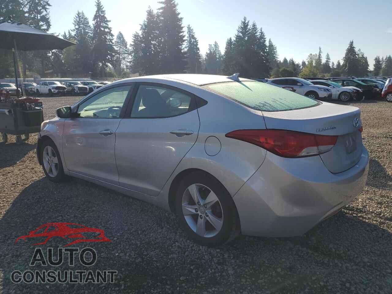HYUNDAI ELANTRA 2012 - KMHDH4AE3CU437575