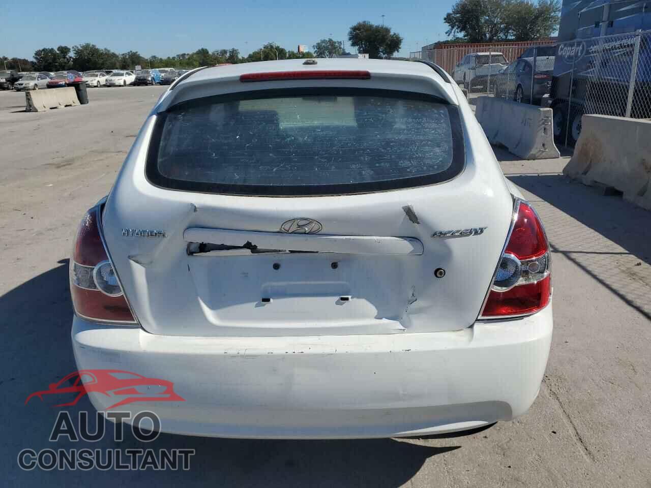 HYUNDAI ACCENT 2009 - KMHCM36C49U133737