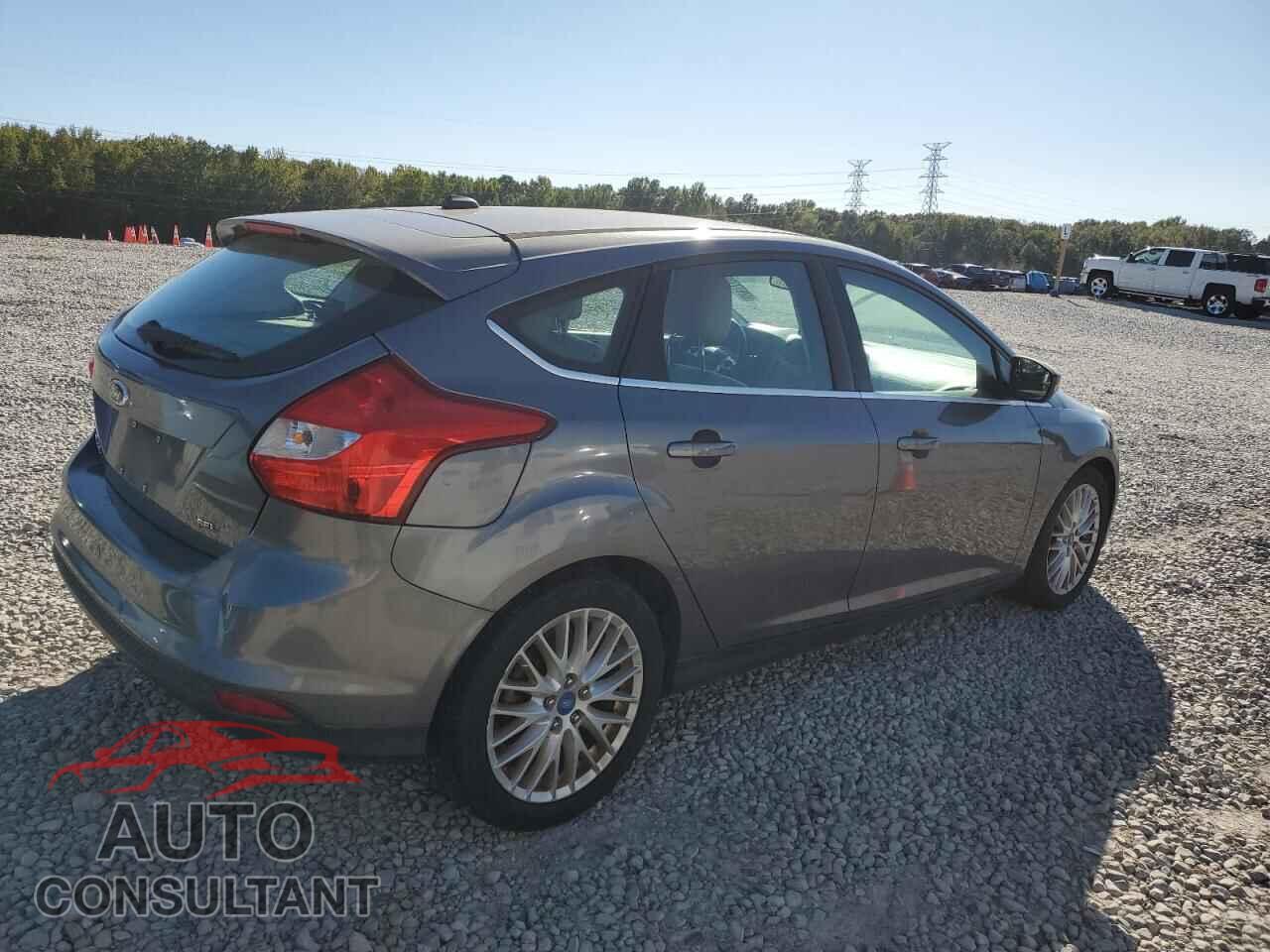 FORD FOCUS 2012 - 1FAHP3M25CL155986