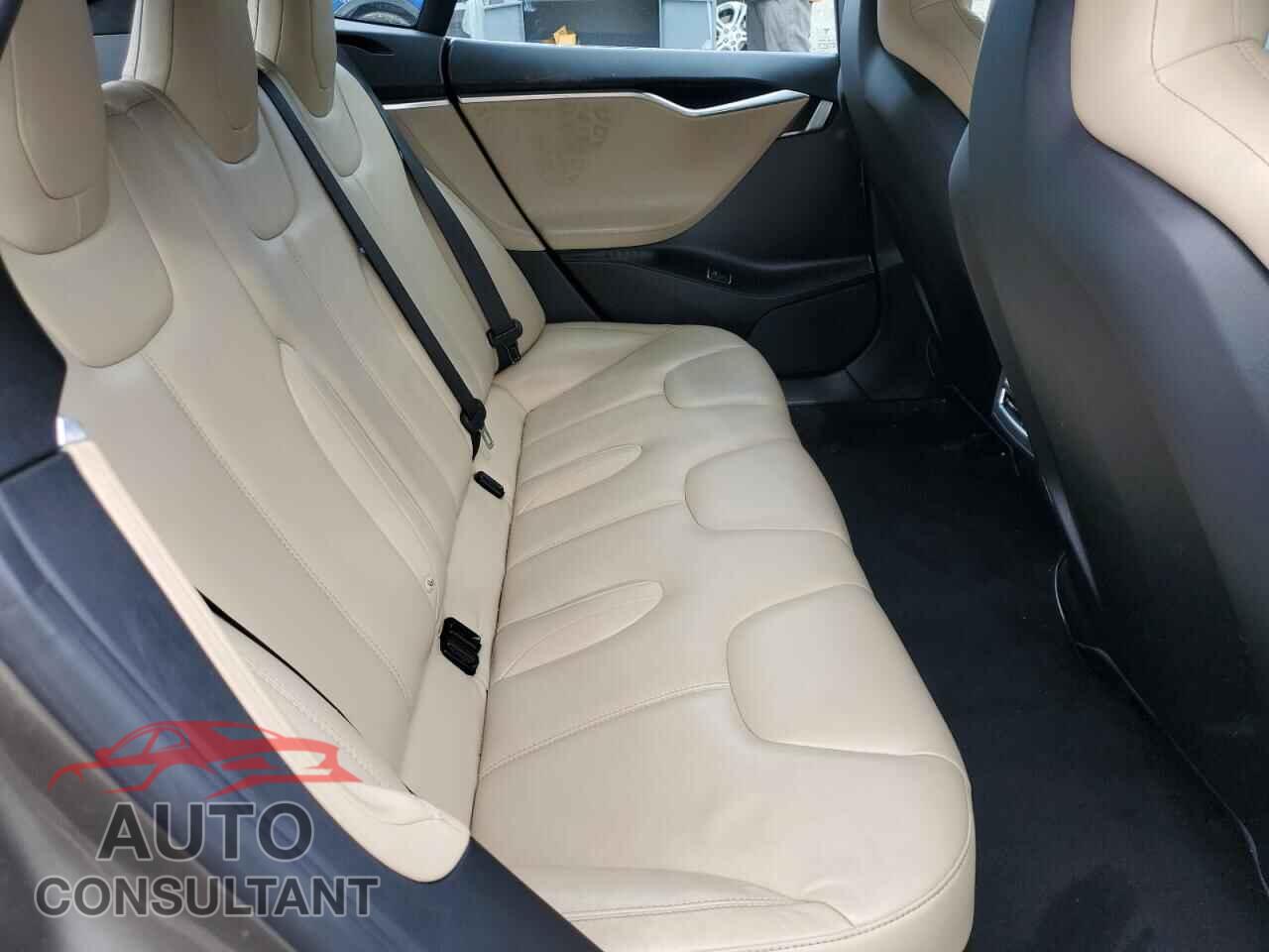 TESLA MODEL S 2016 - 5YJSA1E23GF144269