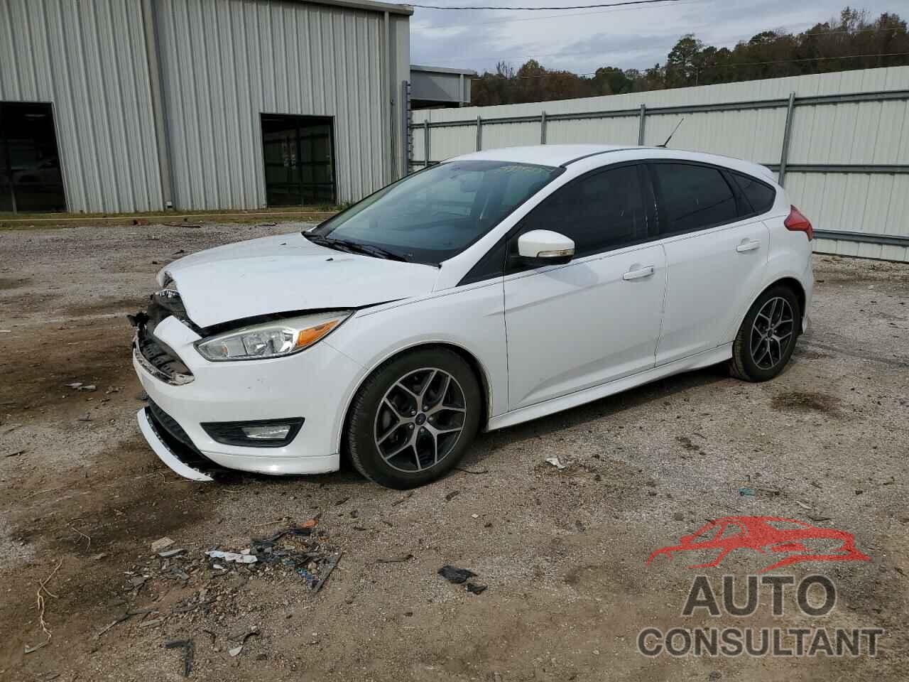 FORD FOCUS 2015 - 1FADP3K22FL259759