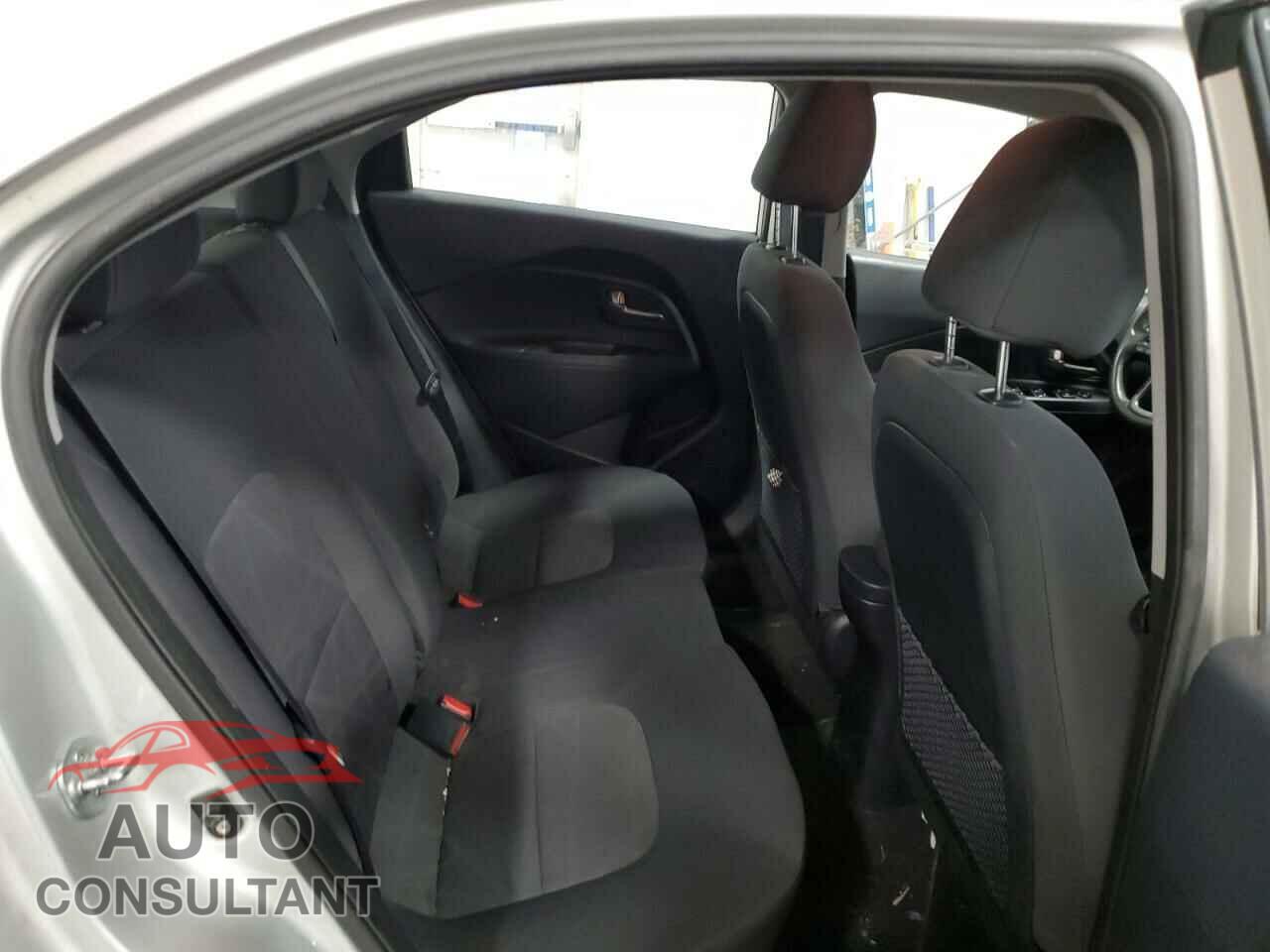 KIA RIO 2012 - KNADM5A34C6712666