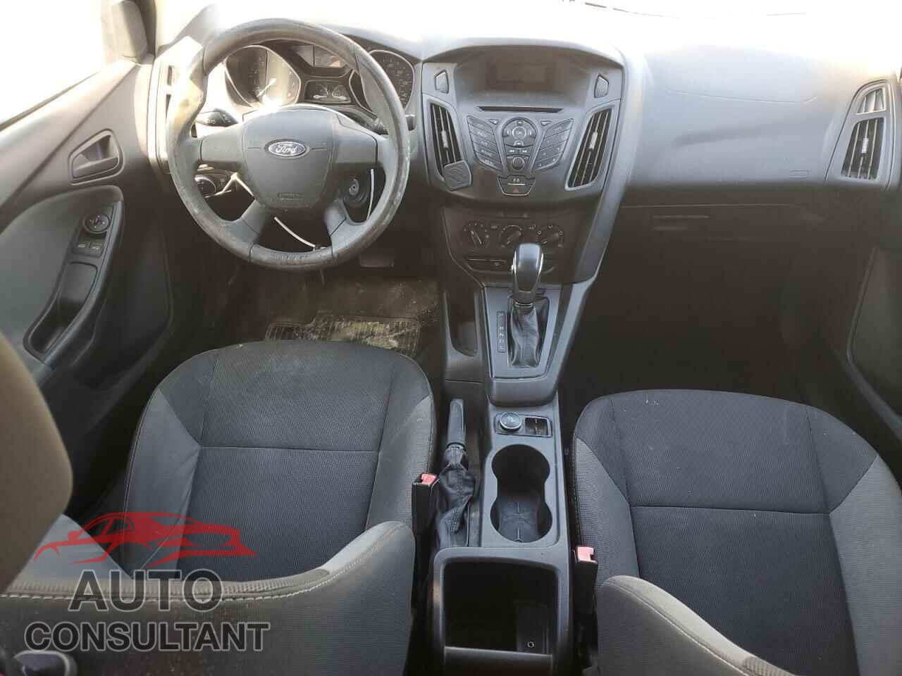 FORD FOCUS 2013 - 1FADP3E20DL275323