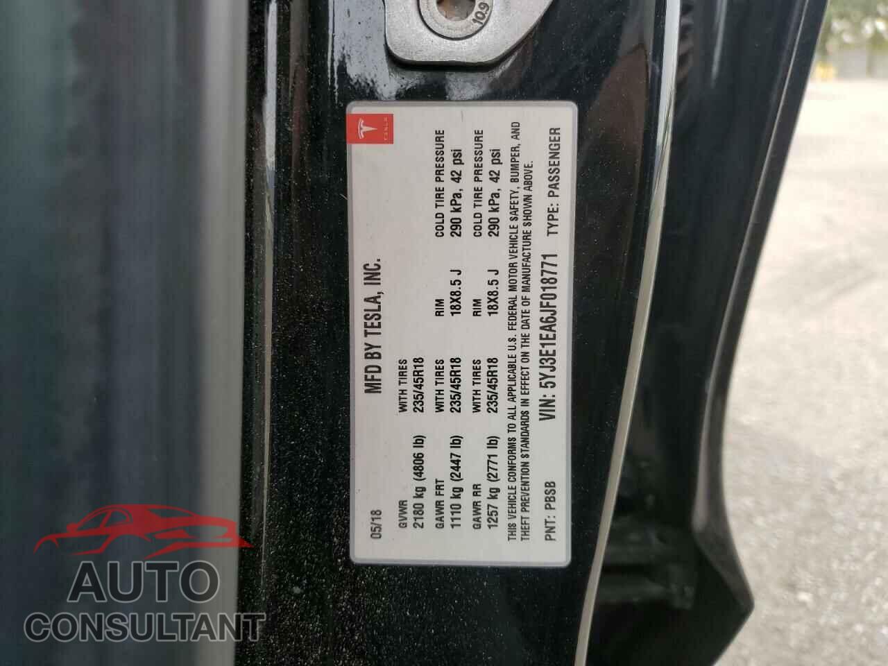 TESLA MODEL 3 2018 - 5YJ3E1EA6JF018771