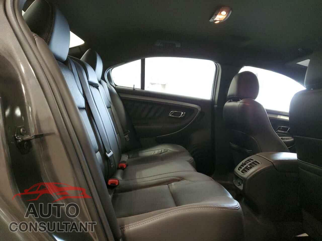 FORD TAURUS 2015 - 1FAHP2E84FG206646