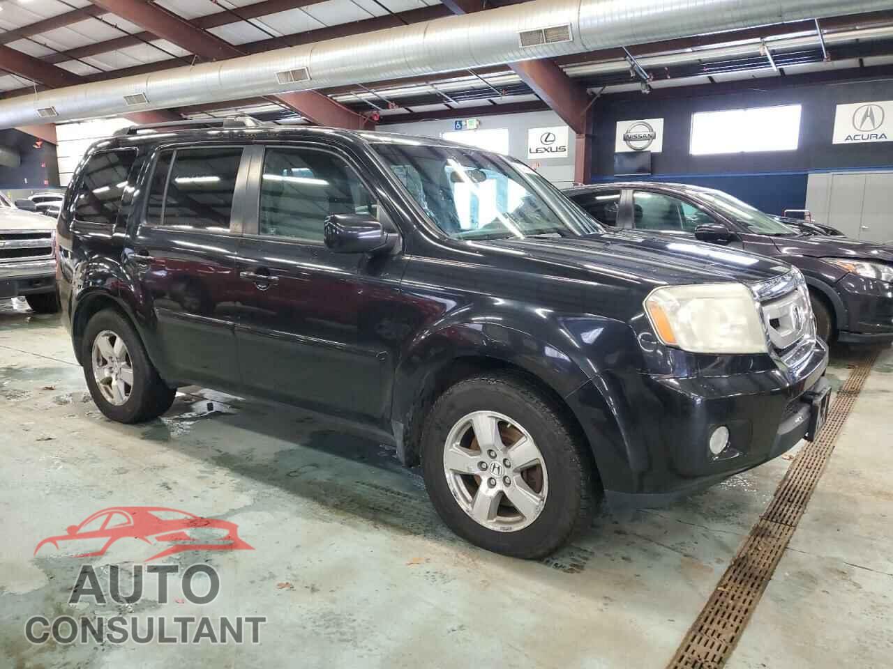 HONDA PILOT 2011 - 5FNYF4H43BB065574