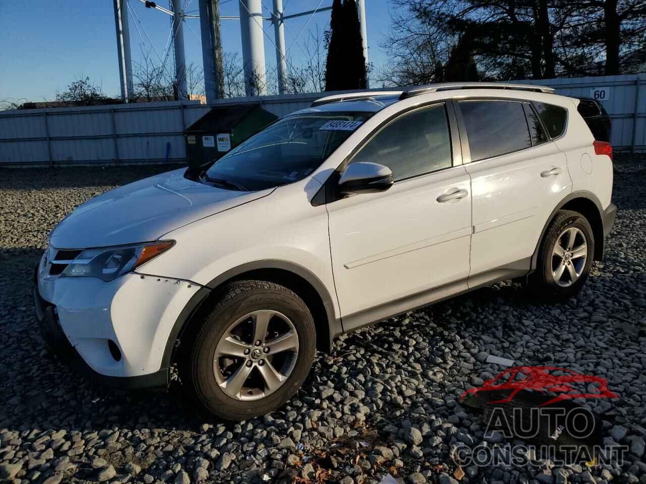 TOYOTA RAV4 2015 - JTMRFREV8FD172230