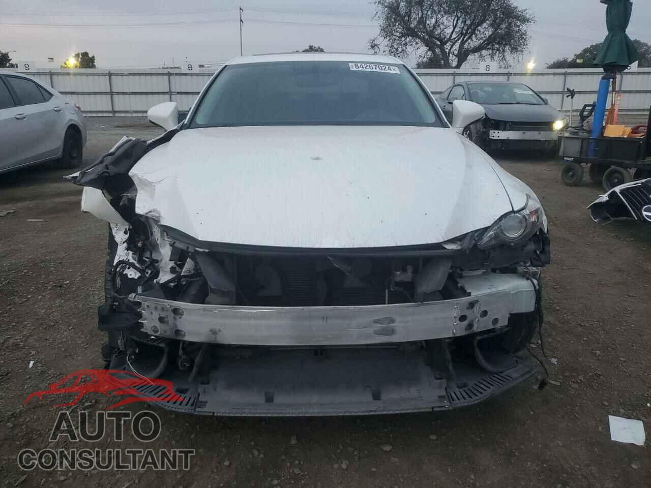 LEXUS IS 2016 - JTHBA1D21G5032166
