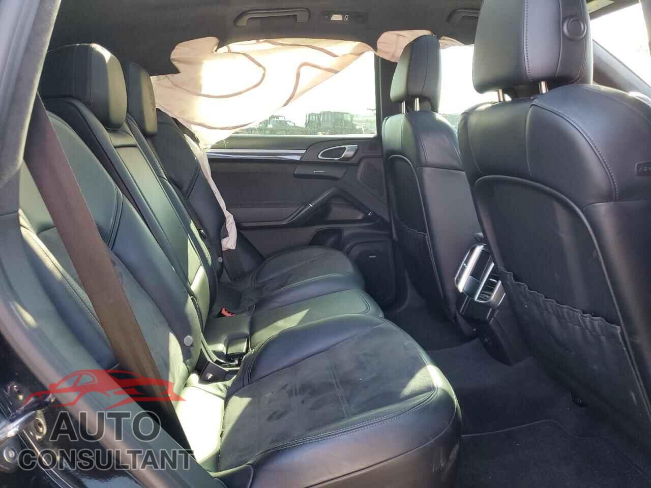 PORSCHE CAYENNE 2013 - WP1AD2A23DLA76450