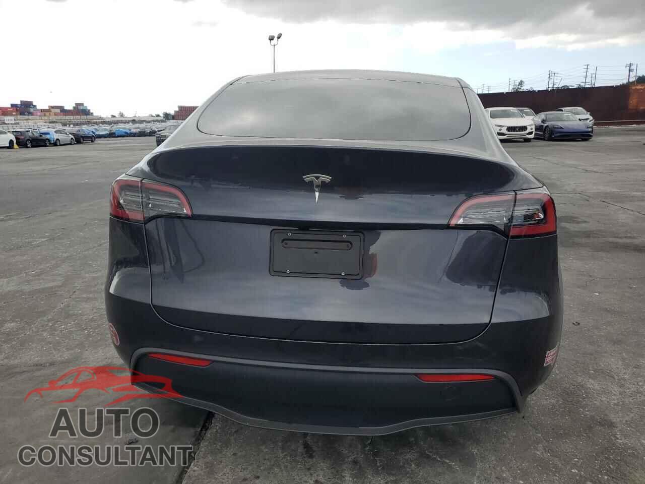 TESLA MODEL Y 2024 - 7SAYGDED3RF096533