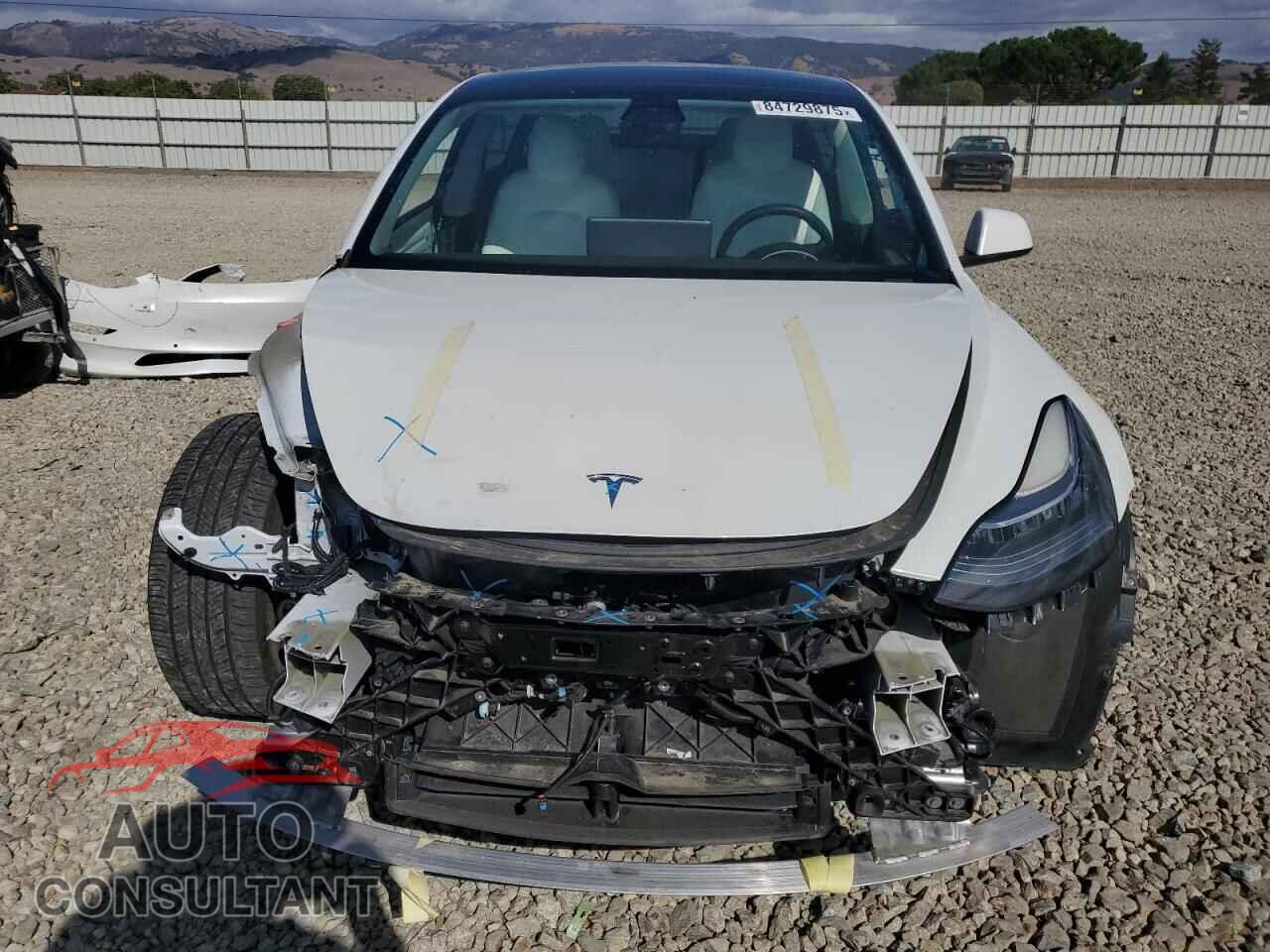 TESLA MODEL 3 2022 - 5YJ3E1EB8NF245376