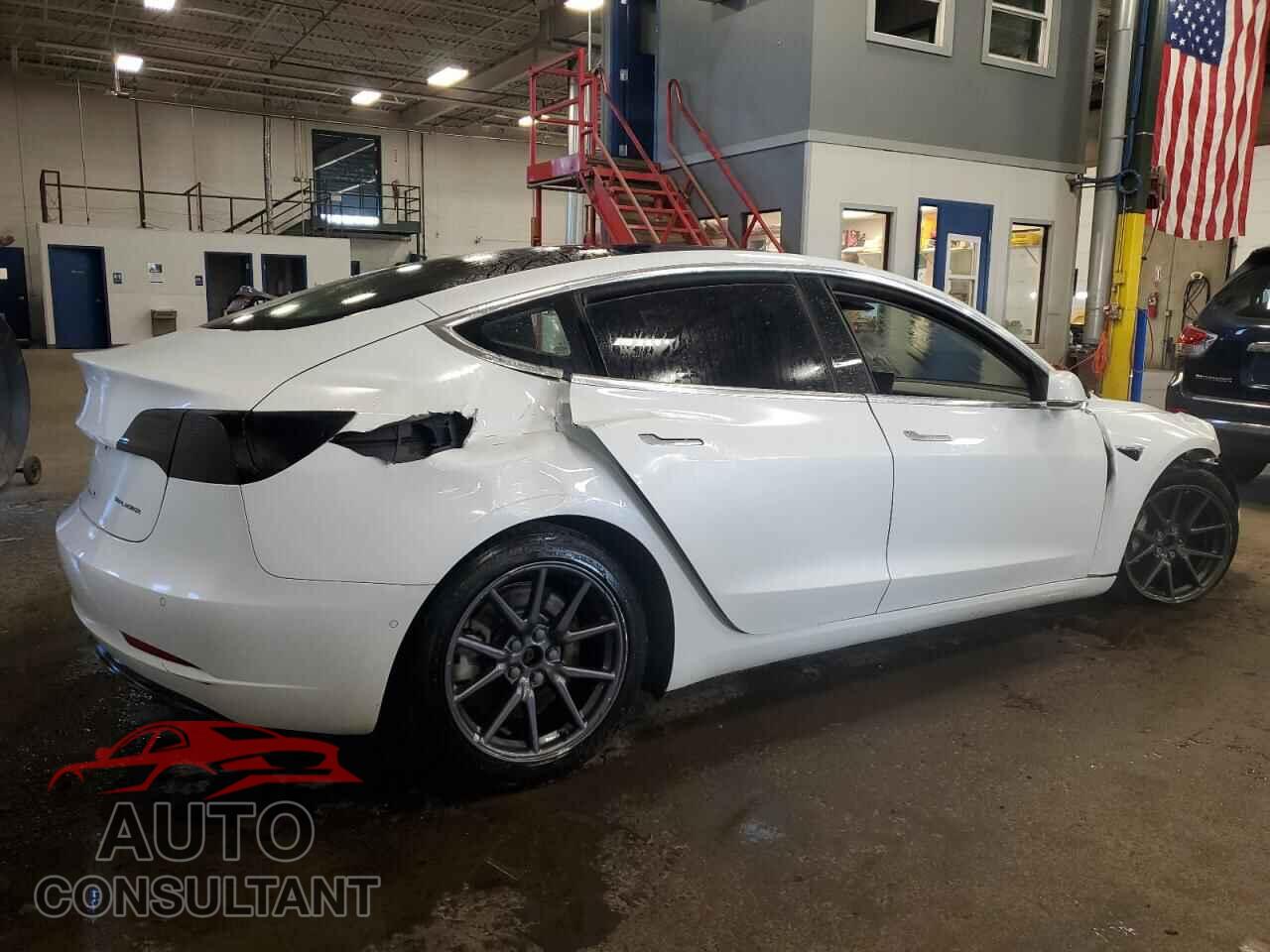 TESLA MODEL 3 2018 - 5YJ3E1EB0JF085388