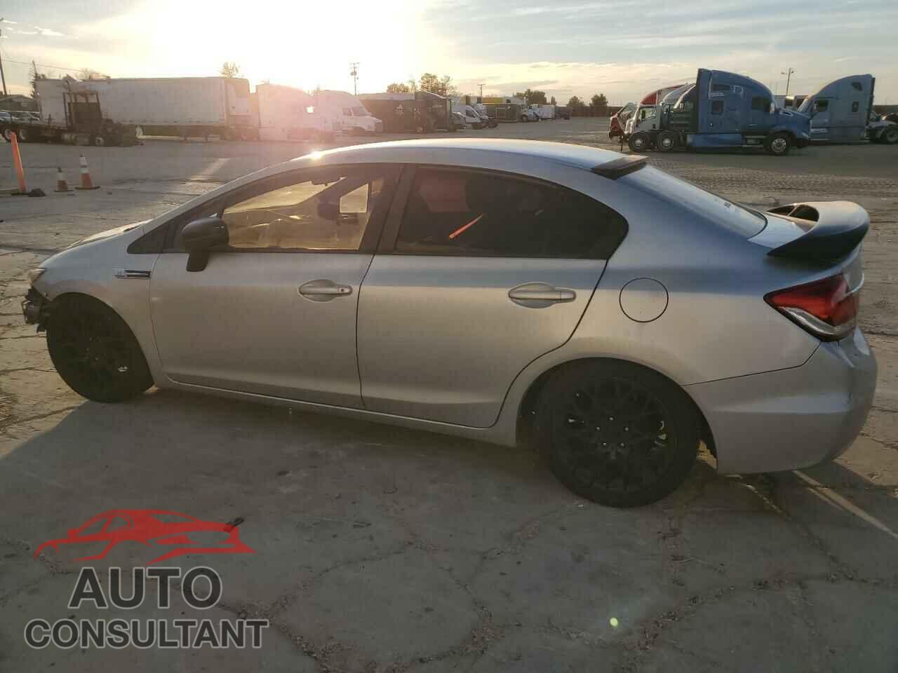 HONDA CIVIC 2015 - 19XFB2E52FE013661