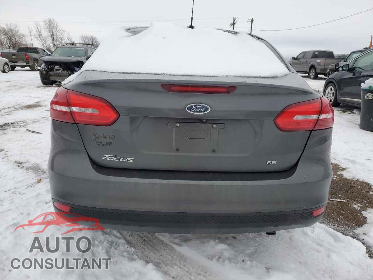 FORD FOCUS 2017 - 1FADP3F23HL315592